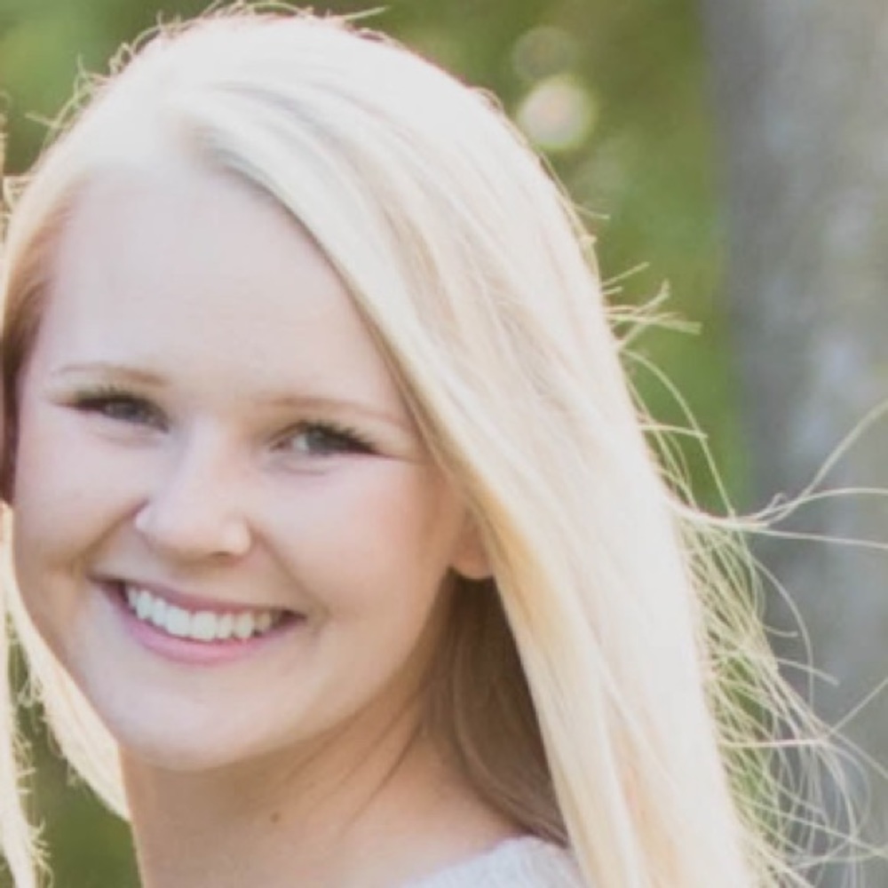 Meet your Posher, Julia